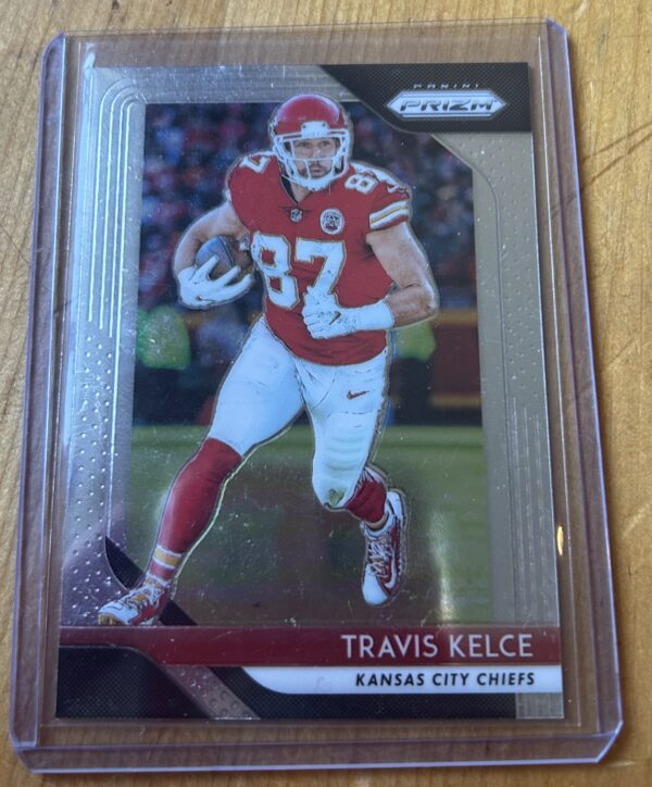 Travis Kelce 2018 Panini Prizm Base #105