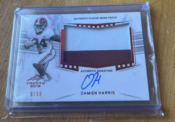 Damien Harris 2019 Leaf Trinity RPA Auto Patch 8/10 #PA‑DH1 – Alabama Crimson Tide / New England Patriots