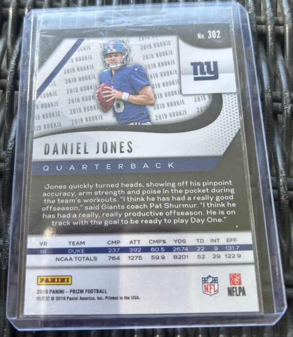 Daniel Jones 2019 Panini Prizm Rookie Base #302 – New York Giants - Image 2