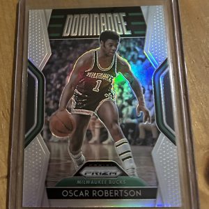 Oscar Robertson 2018-19 Panini Prizm Dominance Silver Prizm Insert